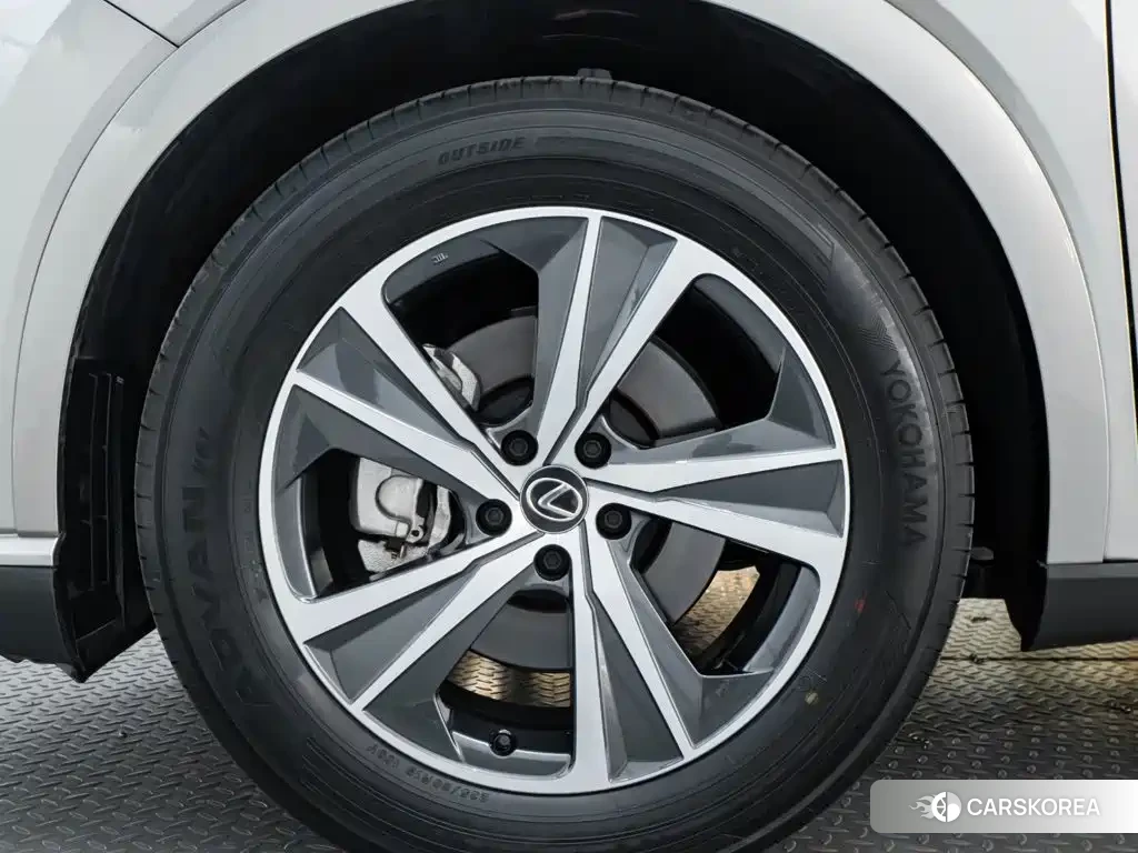 Lexus RX id 4679534 из Китая 15