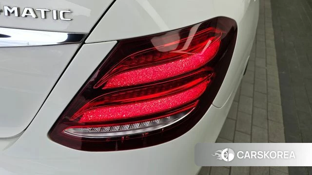Mercedes-Benz E-Class W213 id 4794569 из Кореи 15