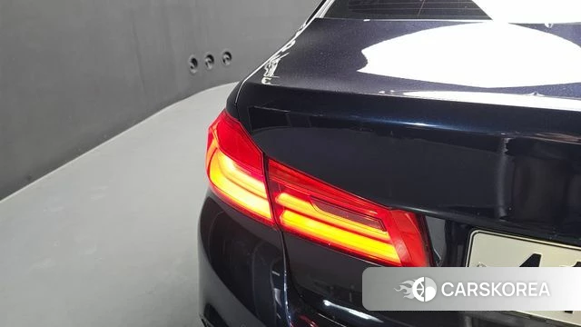 BMW 5 Series (G30) id 4520195 из Кореи 15