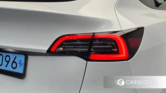 Tesla Model Y id 4739814 из Кореи 15