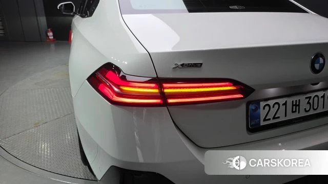 BMW 5 Series (G60) id 4617544 из Кореи 15