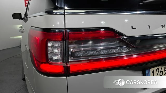 Lincoln Navigator 4th generation id 4409725 из Кореи 15
