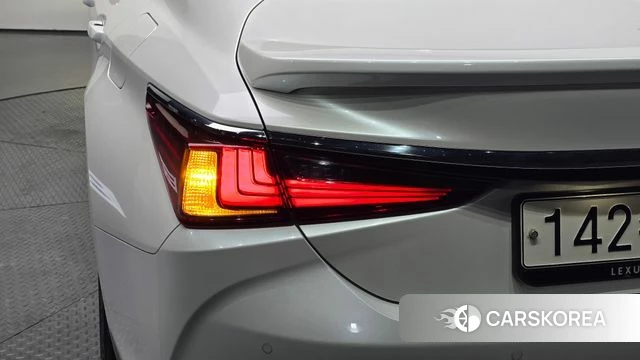 Lexus ES300h 7th generation id 4475024 из Кореи 15