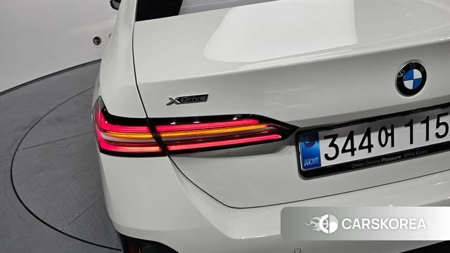BMW 5 Series (G60) id 4539694 из Кореи 15