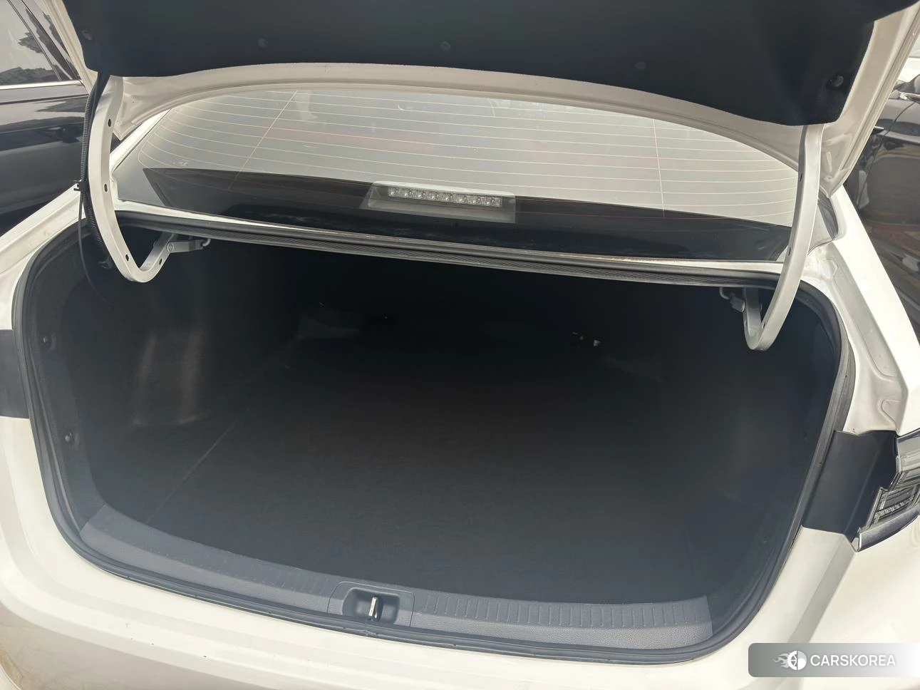 Toyota Corolla id 4473780 из Китая 15