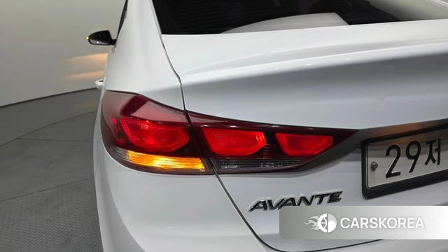 Hyundai Avante AD id 4197195 из Кореи 15