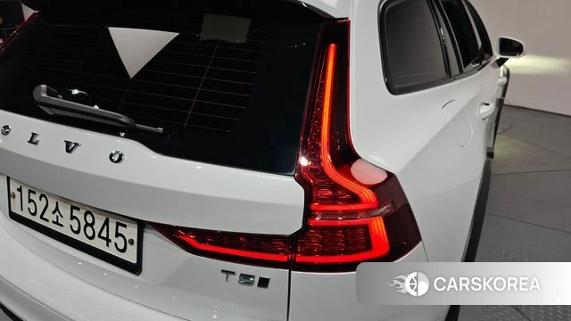 Volvo V60 Cross-Country 2nd Generation id 4224935 из Кореи 15