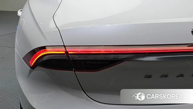 Hyundai The New Grandeur IG Hybrid id 4494952 из Кореи 15