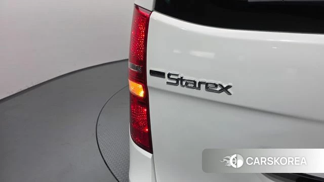 Hyundai The New Grand Starex id 4688653 из Кореи 15