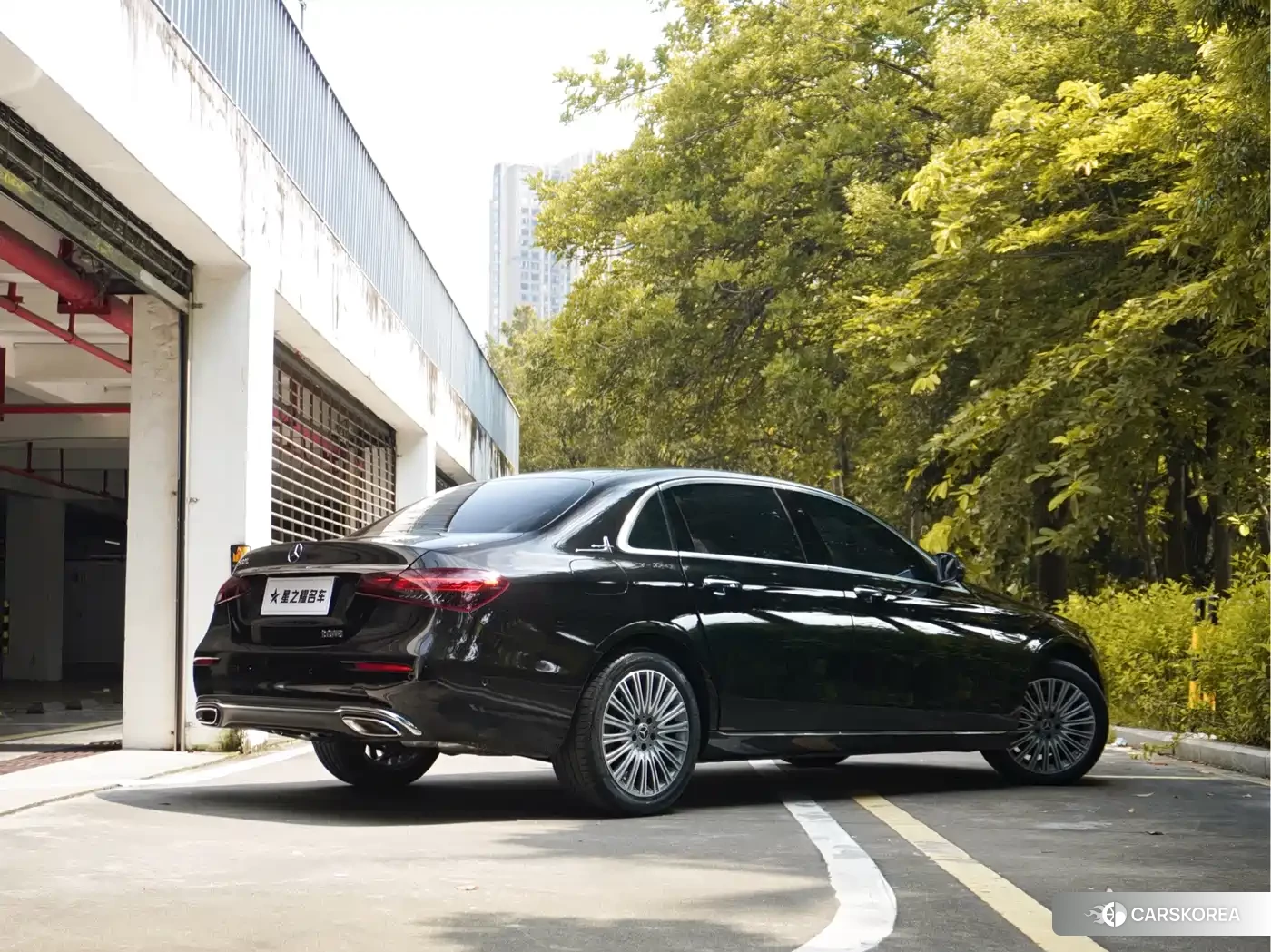 Mercedes-Benz E-Class id 4669471 из Китая 15