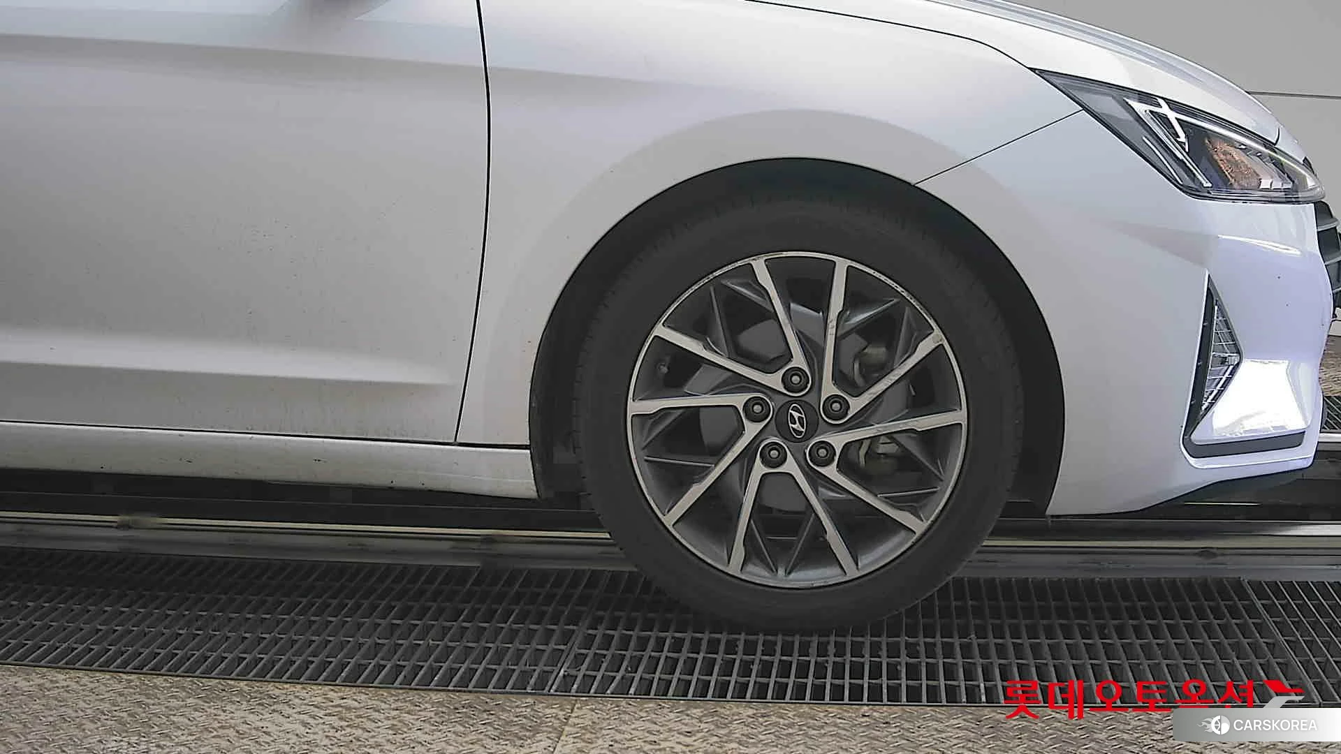 Hyundai Avante id 3881984 из Кореи 15