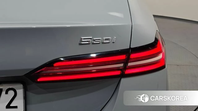 BMW 5 Series (G60) id 4691197 из Кореи 15