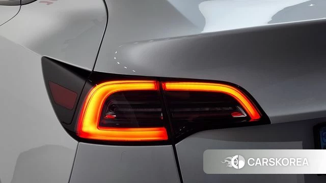 Tesla Model Y id 4427780 из Кореи 15