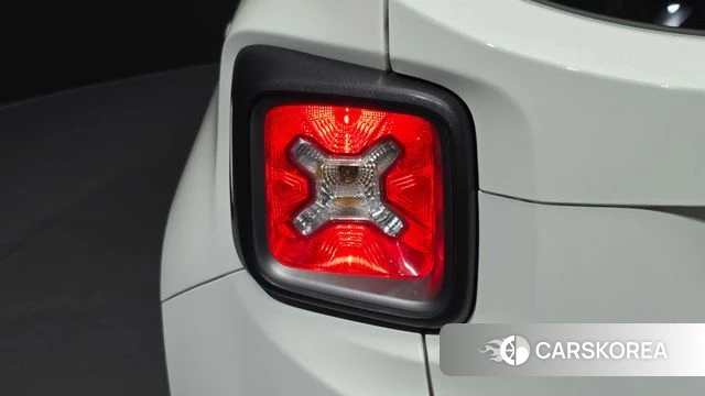 Jeep Renegade id 4557380 из Кореи 15