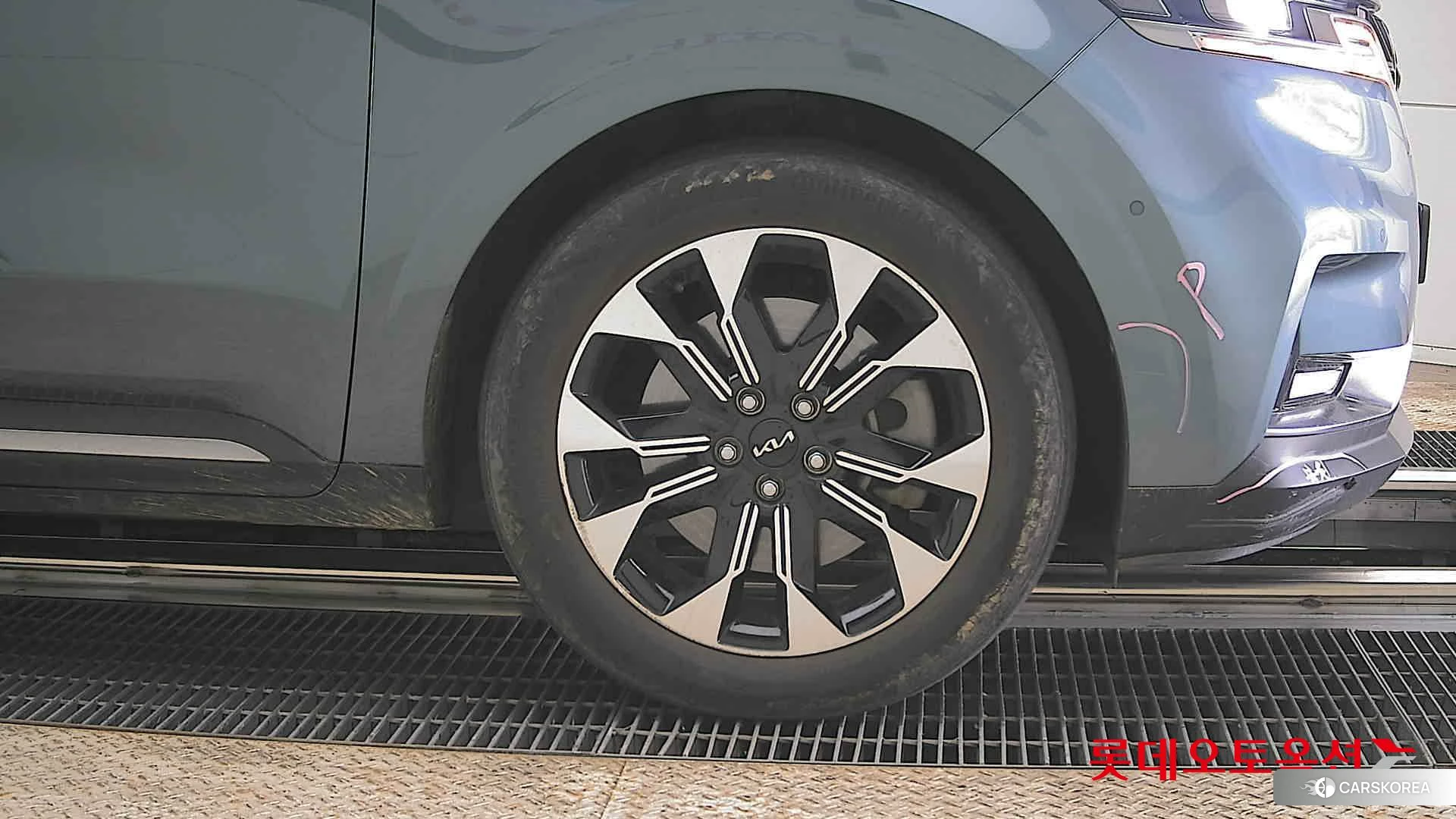 Kia Carnival id 3888400 из Кореи 15