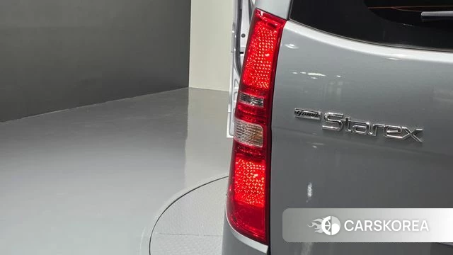 Hyundai The New Grand Starex id 4573831 из Кореи 15