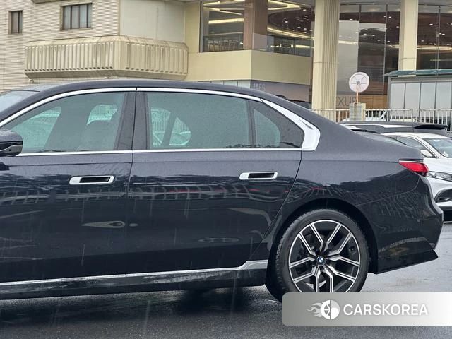 BMW 7 series id 4353739 из Китая 15