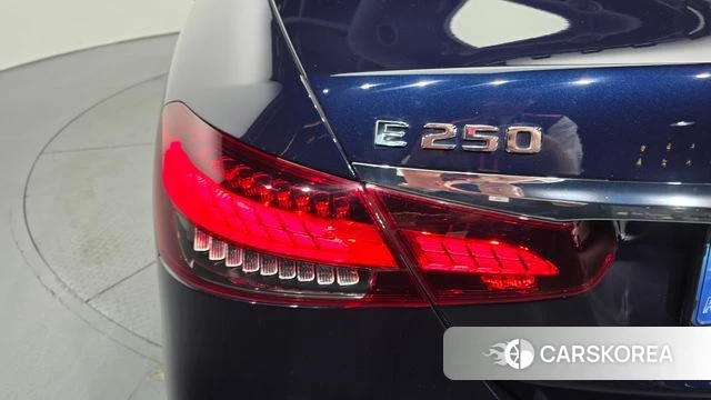 Mercedes-Benz E-Class W213 id 4702558 из Кореи 15