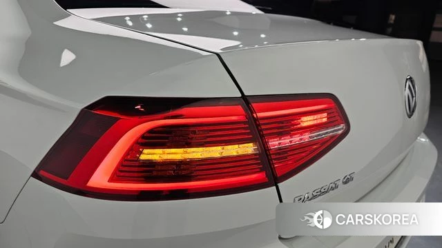 Volkswagen Passat GT (B8) id 4188656 из Кореи 15