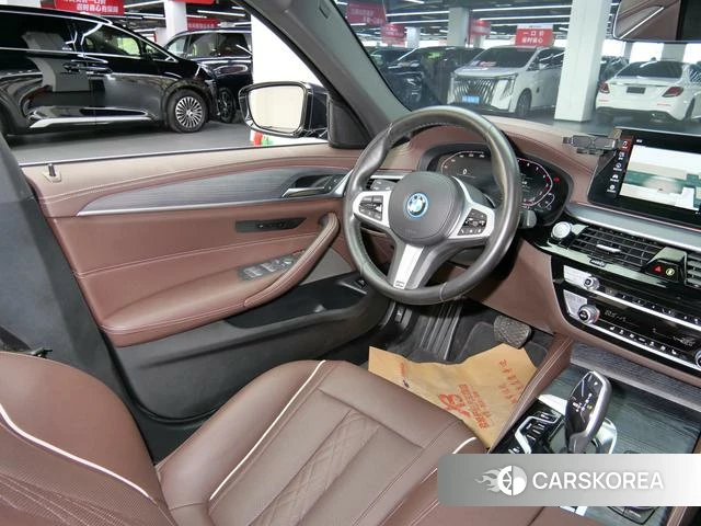 BMW 5 series PHEV id 4333344 из Китая 15