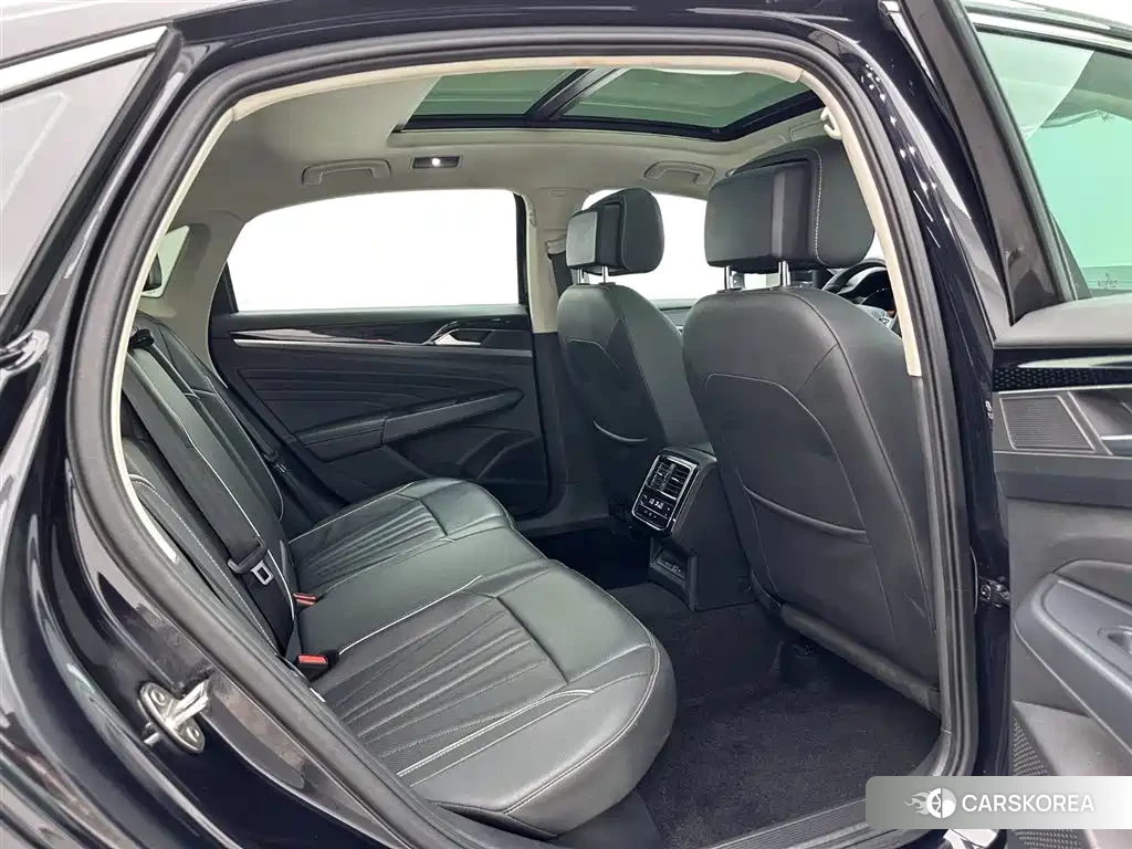 Volkswagen Passat id 4514121 из Китая 15