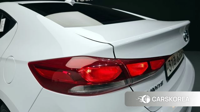 Hyundai Avante AD id 4411418 из Кореи 15