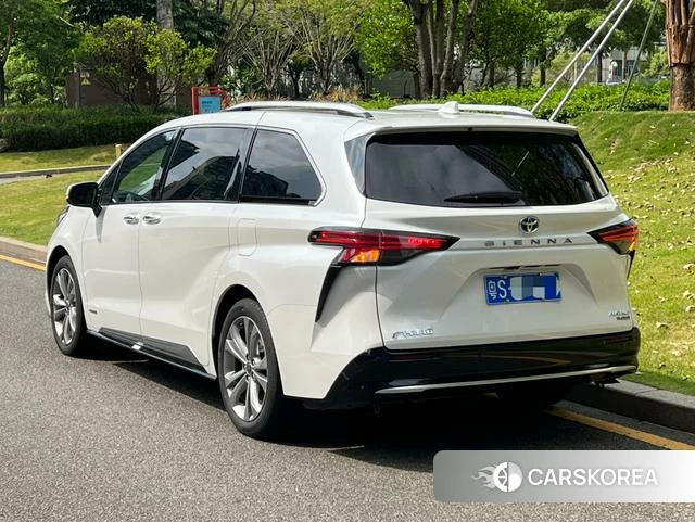 Toyota Saina id 4274568 из Китая 15