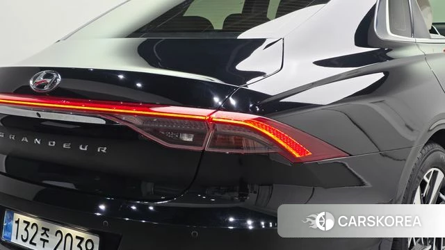 Hyundai The New Grandeur IG Hybrid id 4935834 из Кореи 15