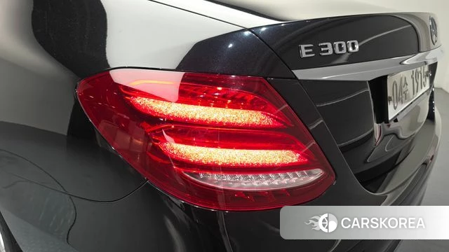 Mercedes-Benz E-Class W213 id 4317997 из Кореи 15