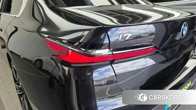 BMW i7 (G70) id 4879904 из Кореи 15