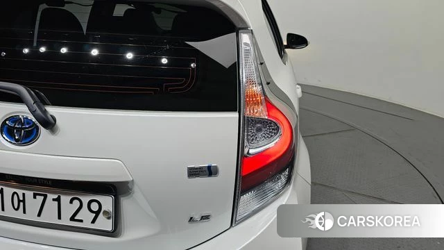 Toyota Prius C id 4712876 из Кореи 15