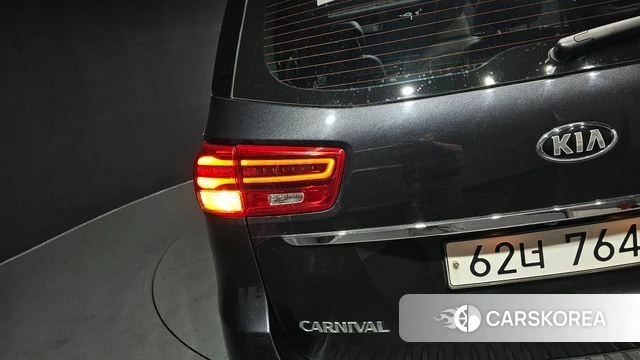 Kia The New Carnival id 4557932 из Кореи 15