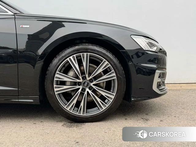 Audi A6L id 4307097 из Китая 15