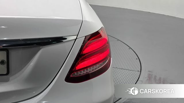 Mercedes-Benz E-Class W213 id 4637551 из Кореи 15