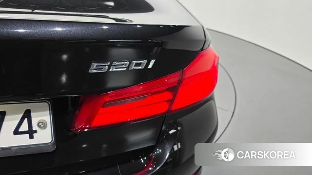 BMW 5 Series (G30) id 4446693 из Кореи 15
