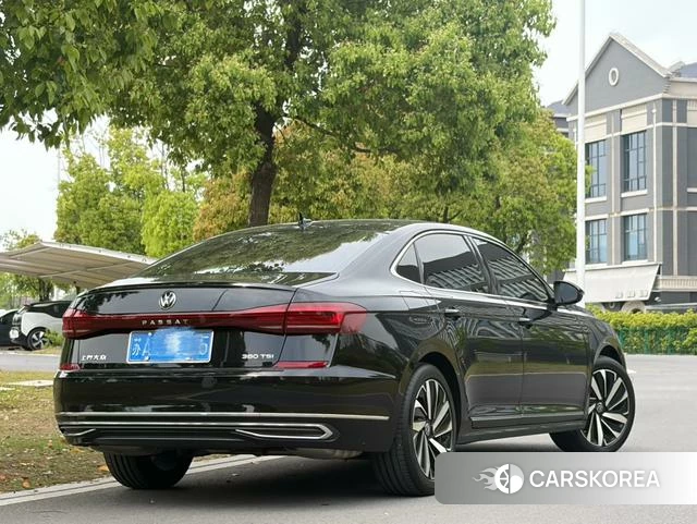 Volkswagen Passat id 4265599 из Китая 15
