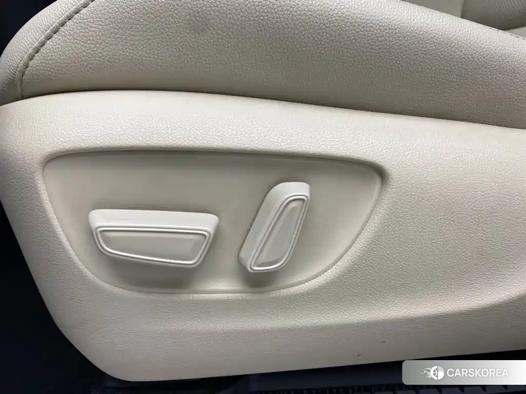 Toyota Sienna id 4629671 из Китая 15