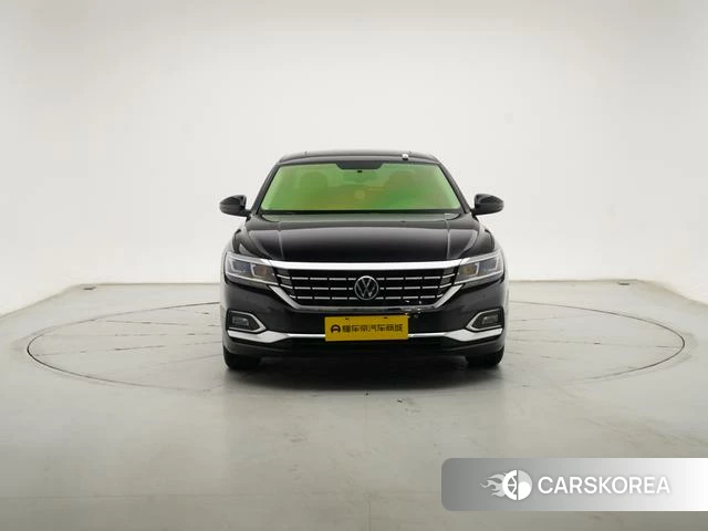 Volkswagen Passat id 4258561 из Китая 15