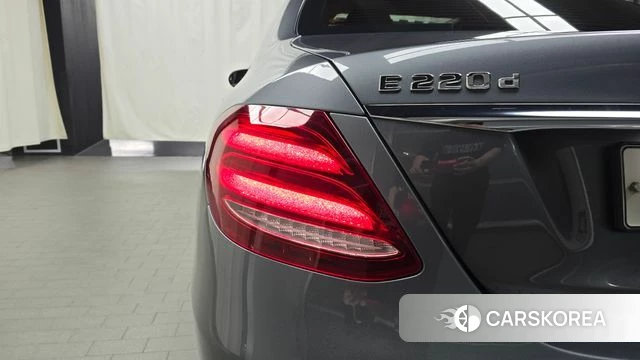Mercedes-Benz E-Class W213 id 4459649 из Кореи 15