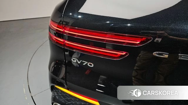 Genesis GV70 id 4201209 из Кореи 15