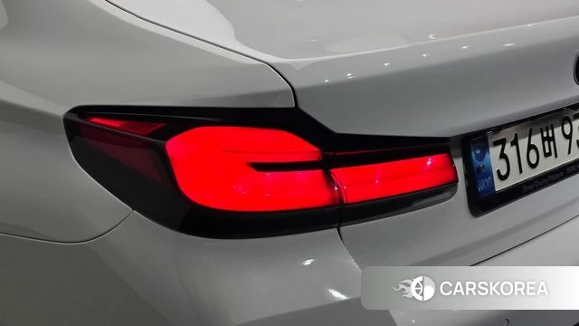 BMW 5 Series (G30) id 4872428 из Кореи 15