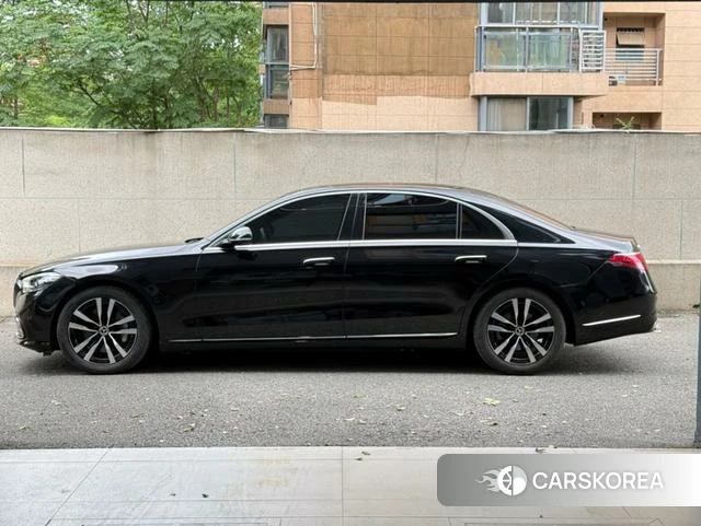 Mercedes-Benz S-class id 4358909 из Китая 15