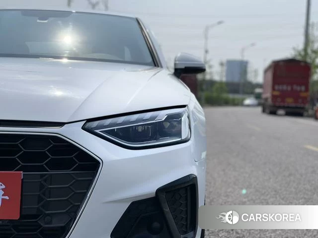 Audi A4L id 4265112 из Китая 15