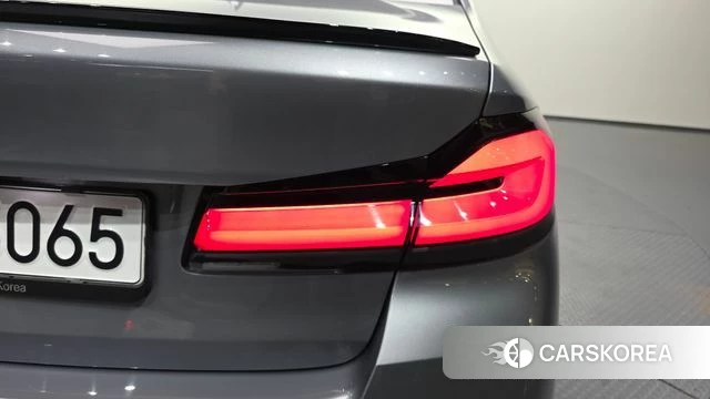 BMW 5 Series (G30) id 4579413 из Кореи 15