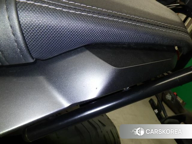 Honda CB650R id 3950057 из Японии 15