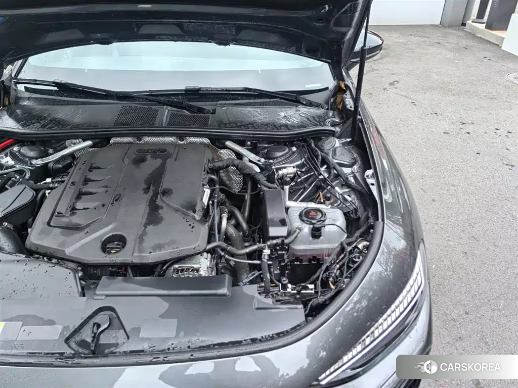 Audi A5L id 4664565 из Китая 15