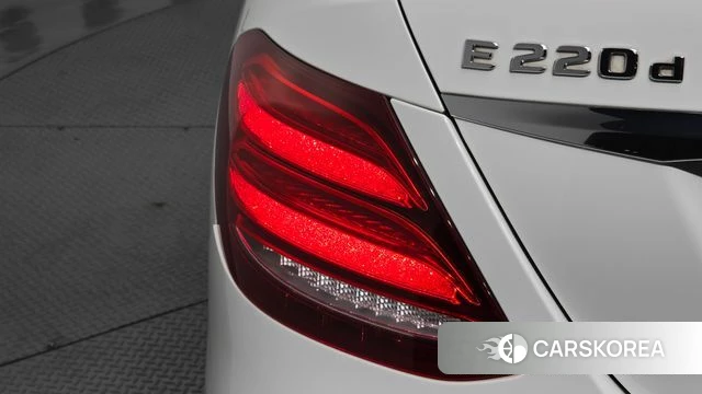 Mercedes-Benz E-Class W213 id 4698601 из Кореи 15