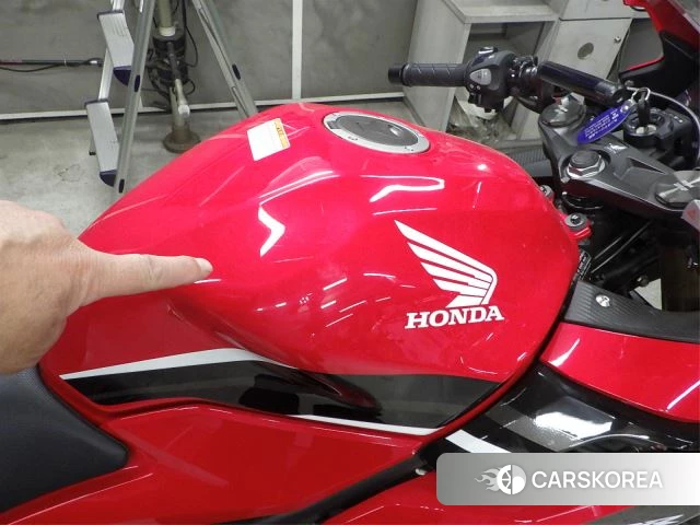 Honda CBR400R id 4184943 из Японии 15