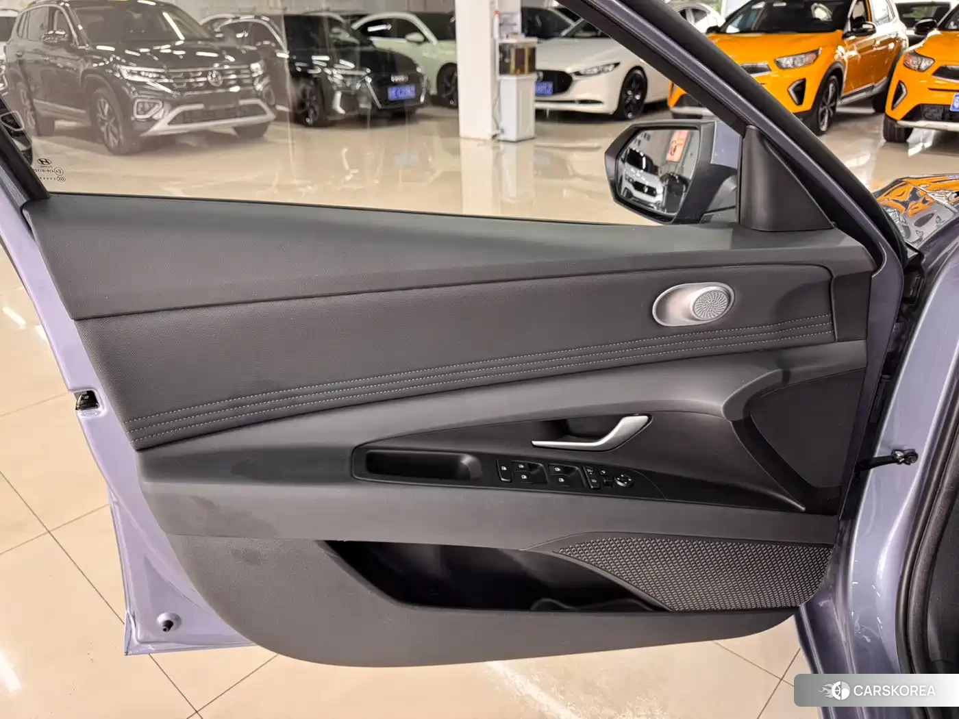 Hyundai Elantra id 4679491 из Китая 15