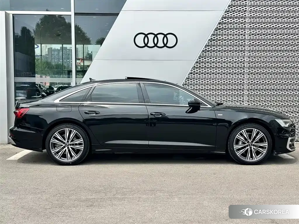 Audi A6L id 4514166 из Китая 15